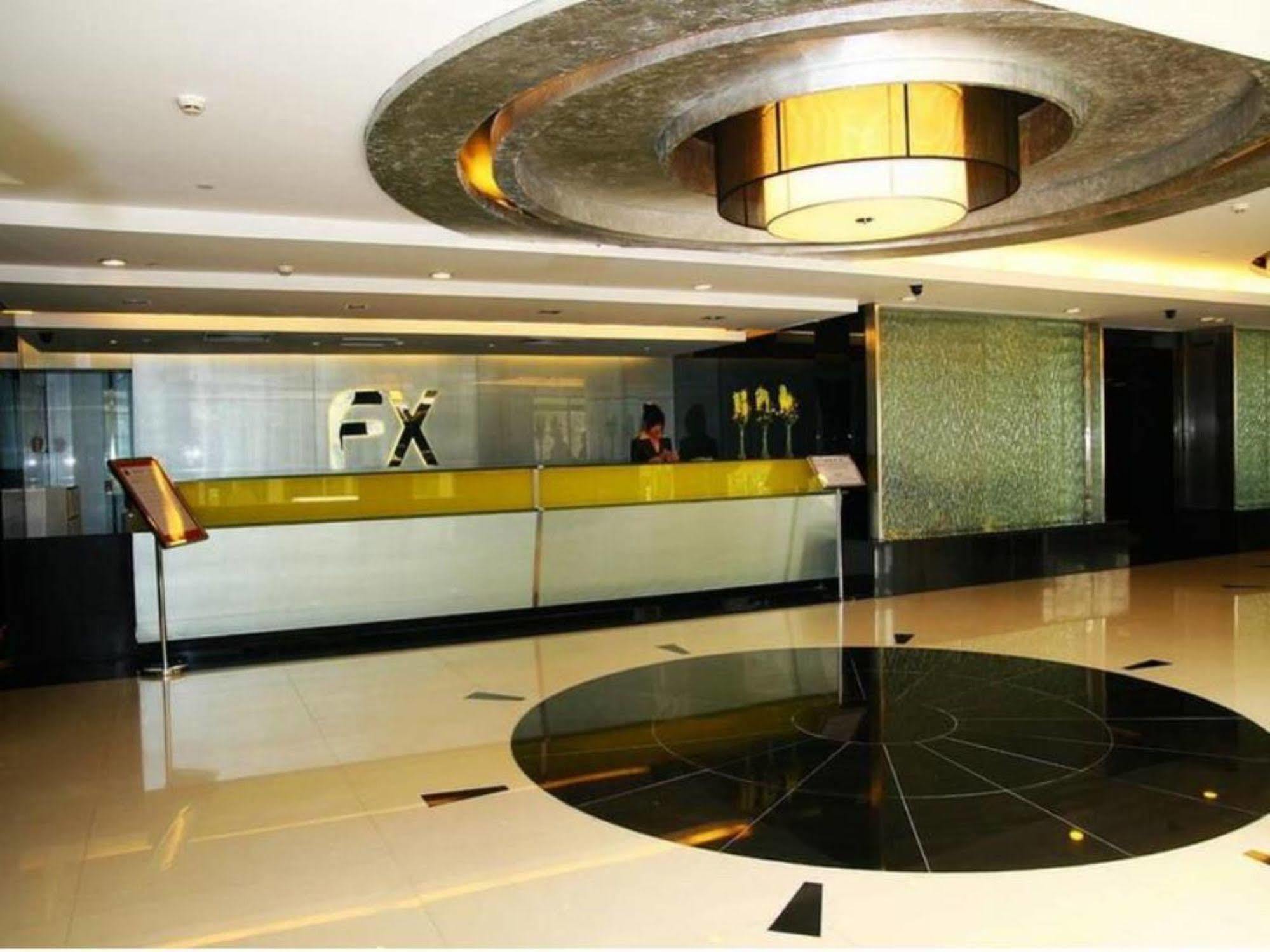 Fx Hotel Yansha Pequim Exterior foto