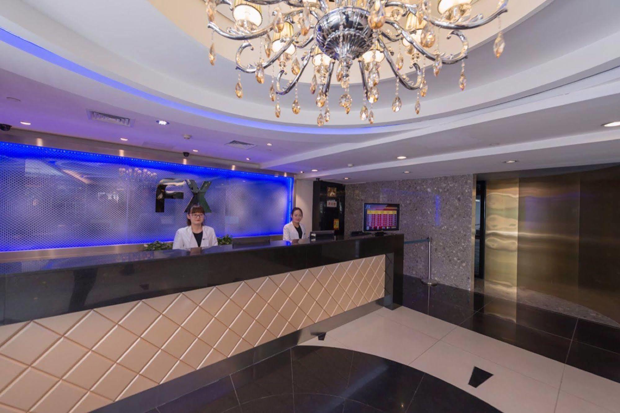 Fx Hotel Yansha Pequim Exterior foto